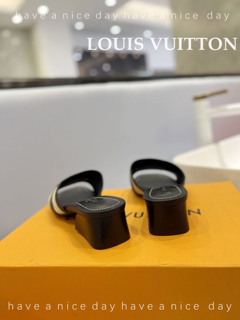 Louis Vuitton Slippers